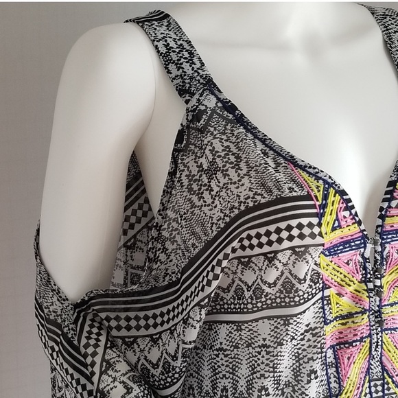 Jessica Simpson Cold-Shoulder Aztec Print Embroidered Top - Picture 2 of 12
